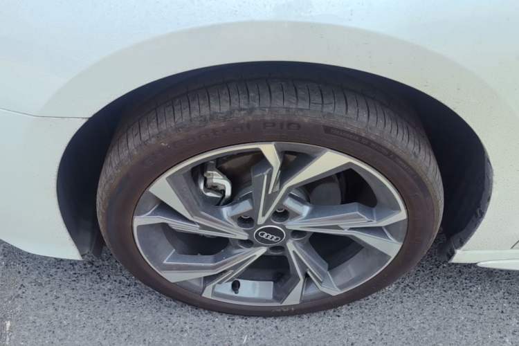 Used Audi A3 2025 Sportback 35TFSI Prestige Edition Left Front Wheel Hub