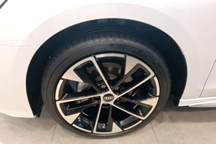 Used Audi A3 2025 A3L Limousine 35TFSI Prestige Edition Left Front Wheel Hub