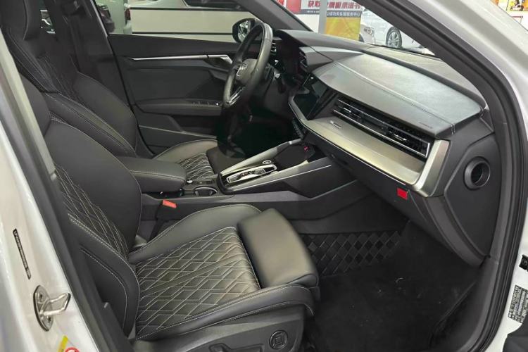 Used Audi A3 2025 A3L Limousine 35TFSI Prestige Edition Right Front Seat