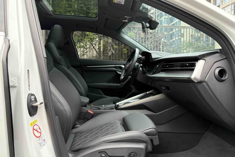 Used Audi A3 2025 A3L Limousine 35TFSI Prestige Edition Right Front Seat