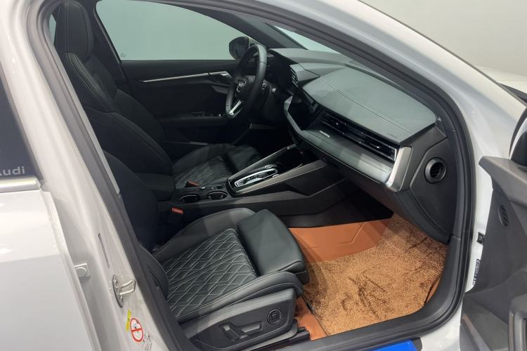 Used Audi A3 2025 Sportback 35TFSI Prestige Edition Right Front Seat