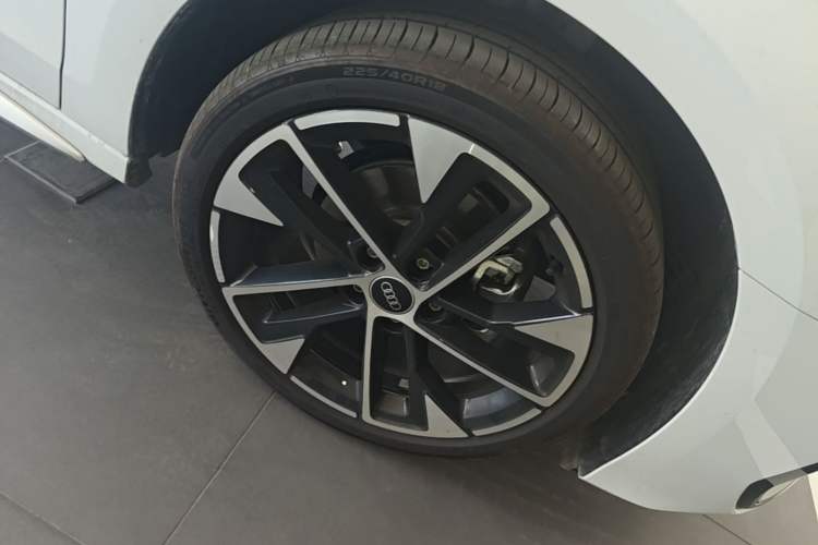 Used Audi A3 2025 A3L Limousine 35TFSI Prestige Edition Right Front Wheel Hub