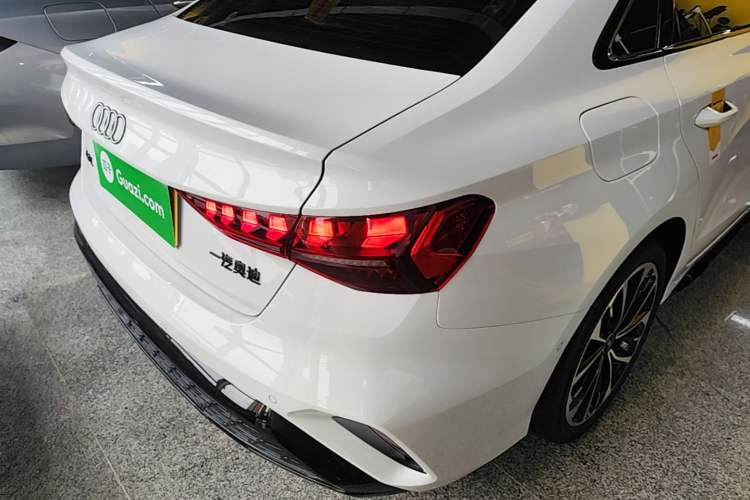 Used Audi A3 2025 A3L Limousine 35TFSI Prestige Edition + Luxury Selection Package Right Rear Taillight