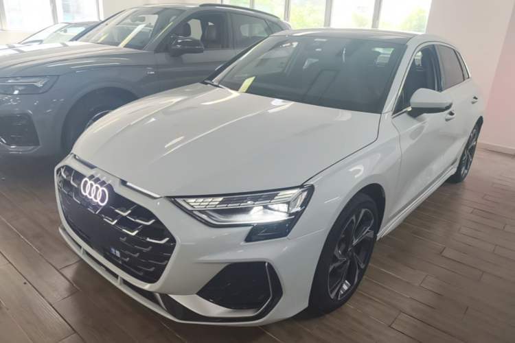 Used Audi A3 2025 Sportback 35TFSI Prestige Edition Guazi used car, China used car export, Used car for sale, Used Audi cars, Cheapest cars for sale