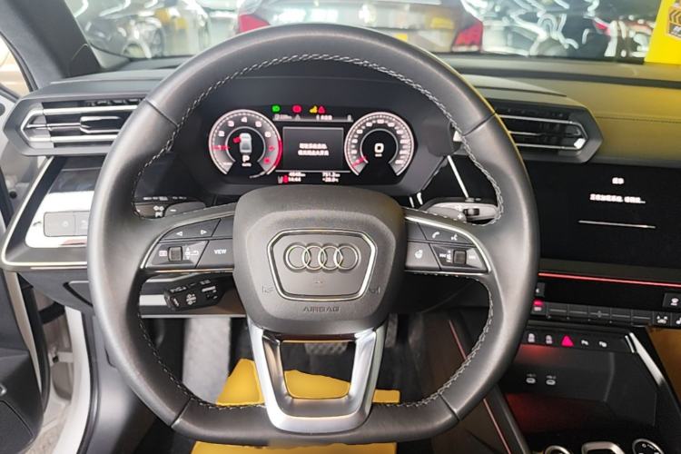 Used Audi A3 2025 A3L Limousine 35TFSI Prestige Edition + Luxury Selection Package Steering Wheel