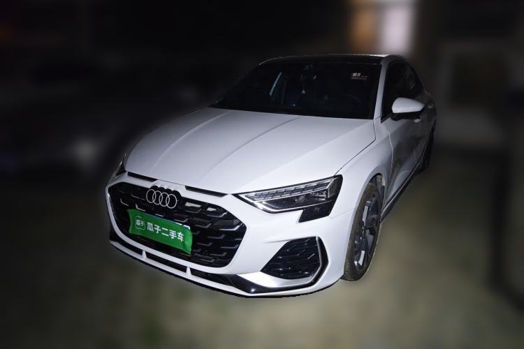 Audi A3 2025 Sportback 35TFSI Prestige Edition - Flying Prestige d’occasion Guazi used car, China used car export, Used car for sale, Used Audi cars, Cheapest cars for sale