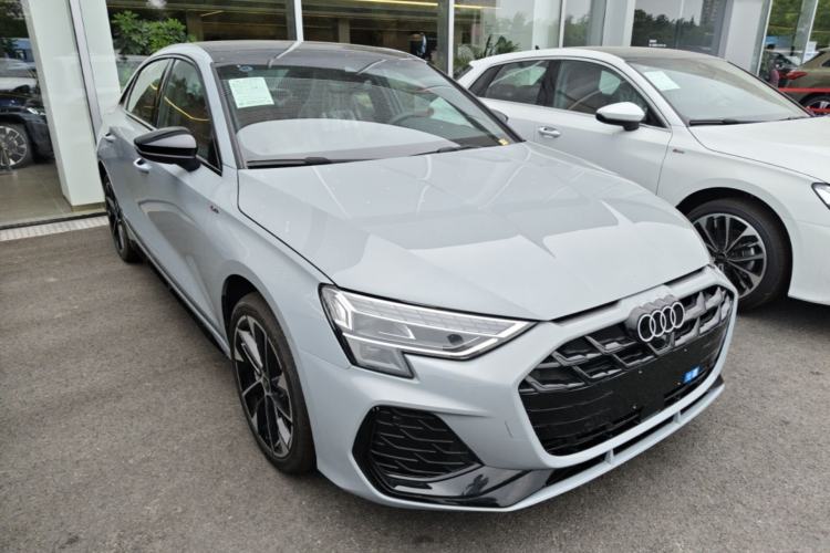 Used Audi A3 2026 A3L Limousine 35 TFSI Prestige Edition Front Right 45 Deg