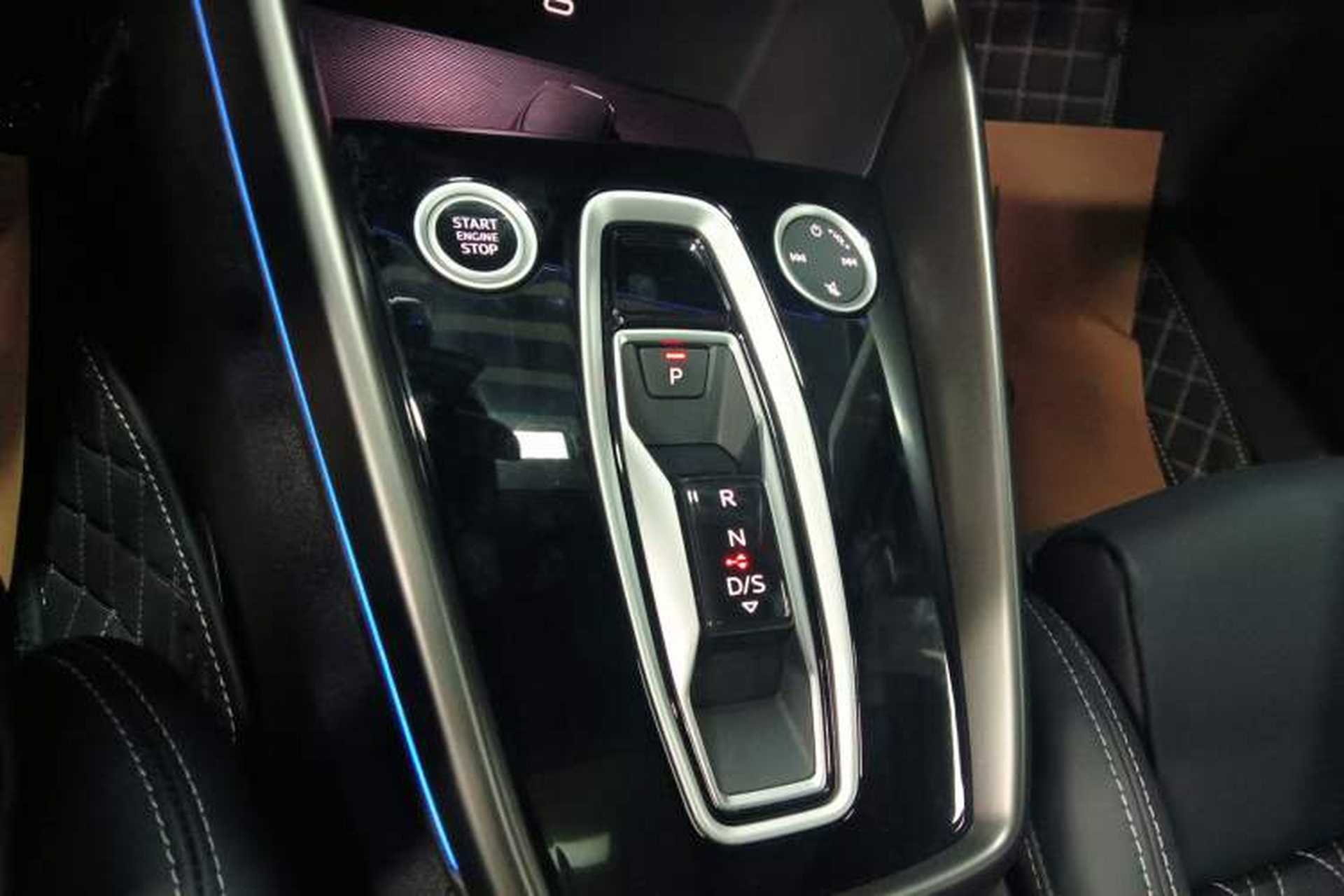 Used Audi A3 2026 A3L Limousine 35 TFSI Prestige Edition Gear Lever