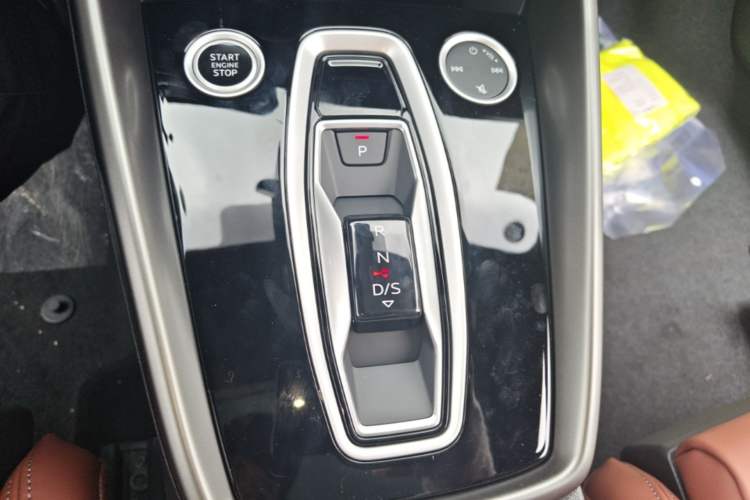 Used Audi A3 2026 Sportback 35 TFSI Prestige Edition + Luxury Selection Package Gear Lever