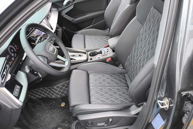 Used Audi A3 2026 A3L Limousine 35 TFSI Prestige Edition Left Front Seat