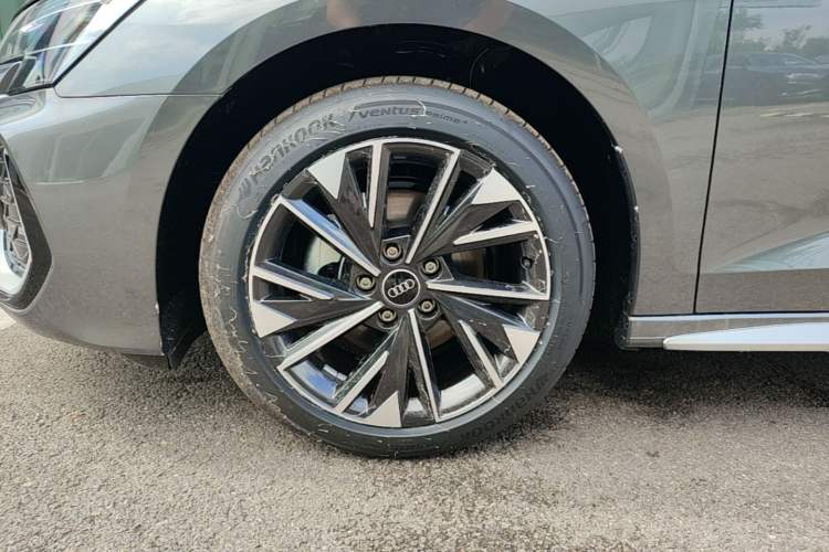 Used Audi A3 2026 A3L Limousine 35 TFSI Enjoyment Edition Left Front Wheel Hub