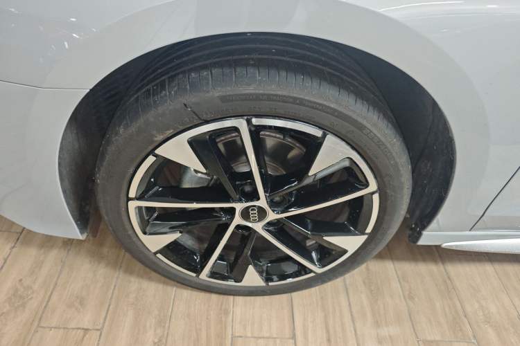 Used Audi A3 2026 A3L Limousine 35 TFSI Prestige Edition Left Front Wheel Hub