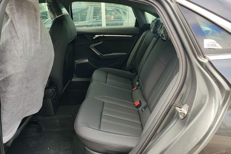 Used Audi A3 2026 A3L Limousine 35 TFSI Enjoyment Edition Left Rear Seat