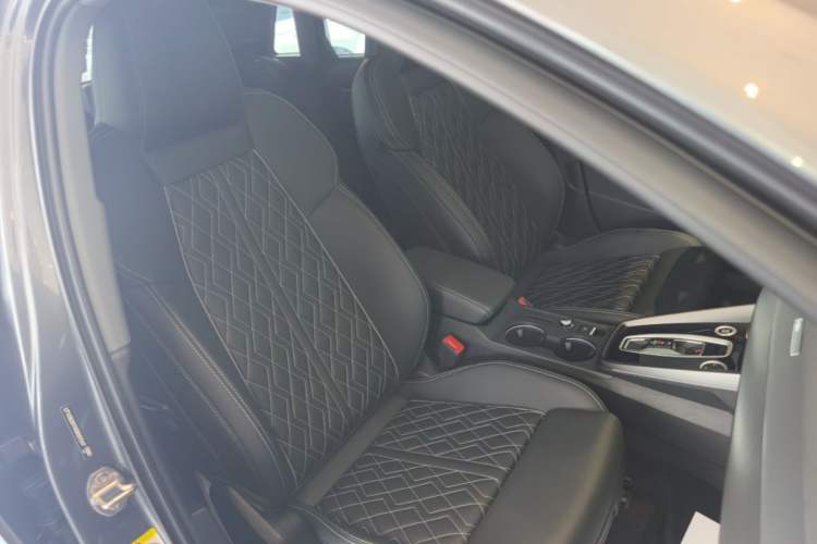 Used Audi A3 2026 Sportback 35 TFSI Prestige Edition Right Front Seat