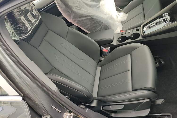 Used Audi A3 2026 A3L Limousine 35 TFSI Enjoyment Edition Right Front Seat