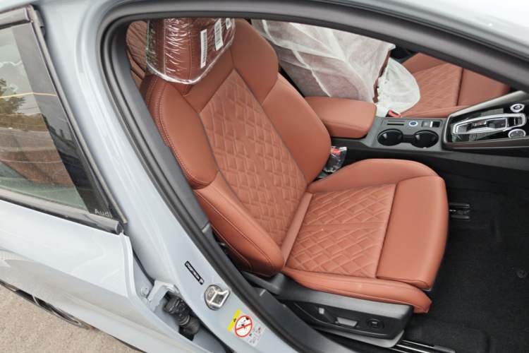 Used Audi A3 2026 A3L Limousine 35 TFSI Prestige Edition Right Front Seat