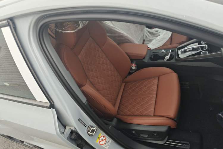 Used Audi A3 2026 Sportback 35 TFSI Prestige Edition + Luxury Selection Package Right Front Seat