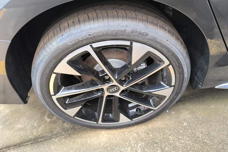 Used Audi A3 2026 A3L Limousine 35 TFSI Prestige Edition Right Rear Wheel Hub