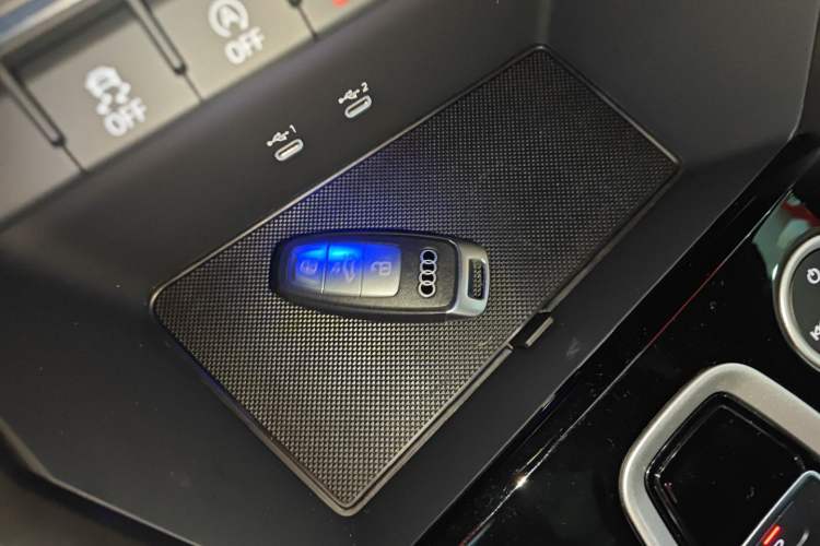 Used Audi A3 2026 A3L Limousine 35 TFSI Prestige Edition Vehicle Key