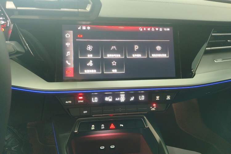 Used Audi A3 2026 Sportback 35 TFSI Prestige Edition Audio And AC Panel