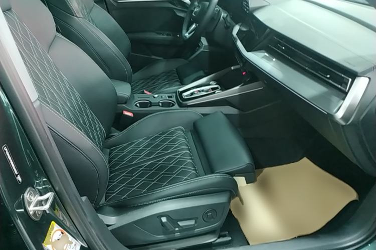 Used Audi A3 2026 A3L Limousine 35 TFSI Prestige Edition Right Front Seat