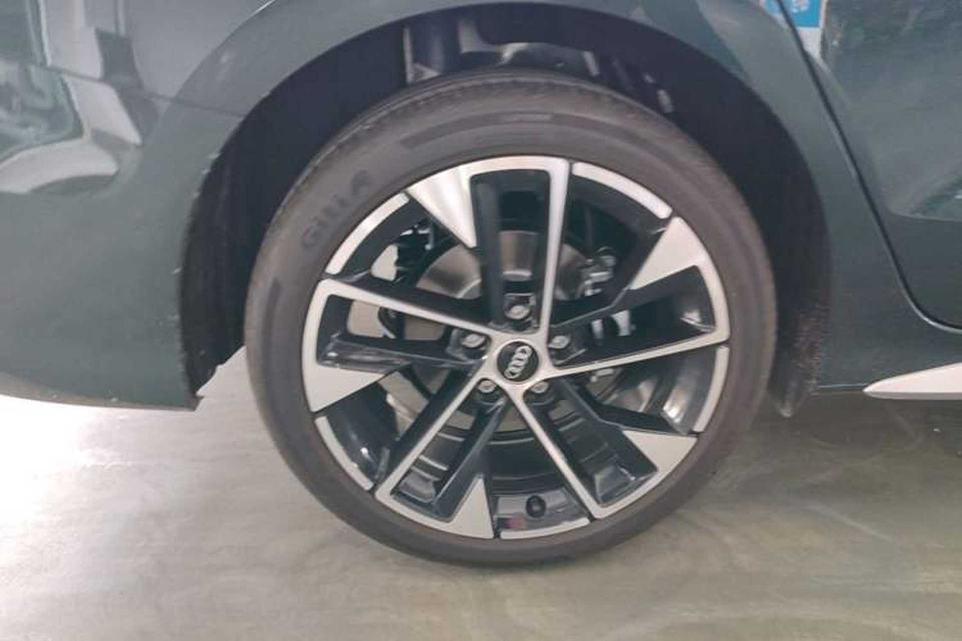Used Audi A3 2026 A3L Limousine 35 TFSI Prestige Edition Right Rear Wheel Hub