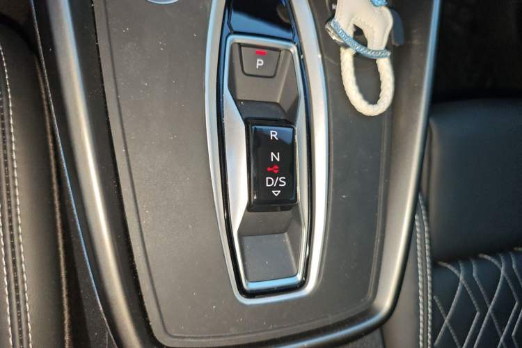 Used Audi A3 2026 A3L Limousine 35 TFSI Prestige Edition Gear Lever