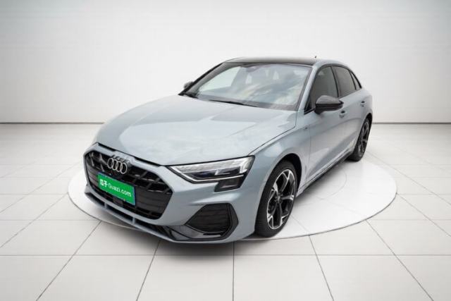 Audi A3 2026 Sportback 35 TFSI Prestige Edition + Luxury Selection Package de segunda mano