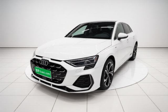 Używany Audi A3 2026 Sportback 35 TFSI Prestige Edition