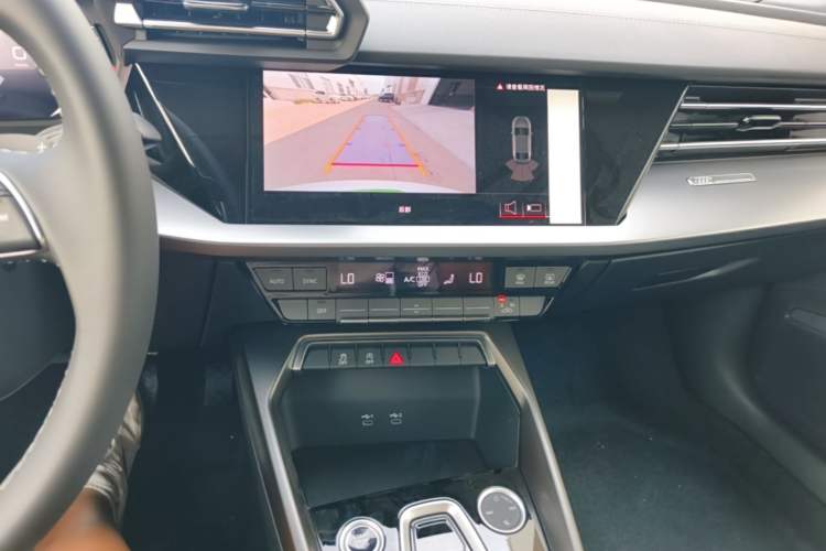 Used Audi A3 2026 A3L Limousine 35 TFSI Enjoyment Edition Audio And AC Panel