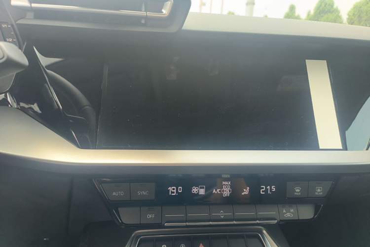 Used Audi A3 2026 A3L Limousine 35 TFSI Enjoyment Edition Audio And AC Panel