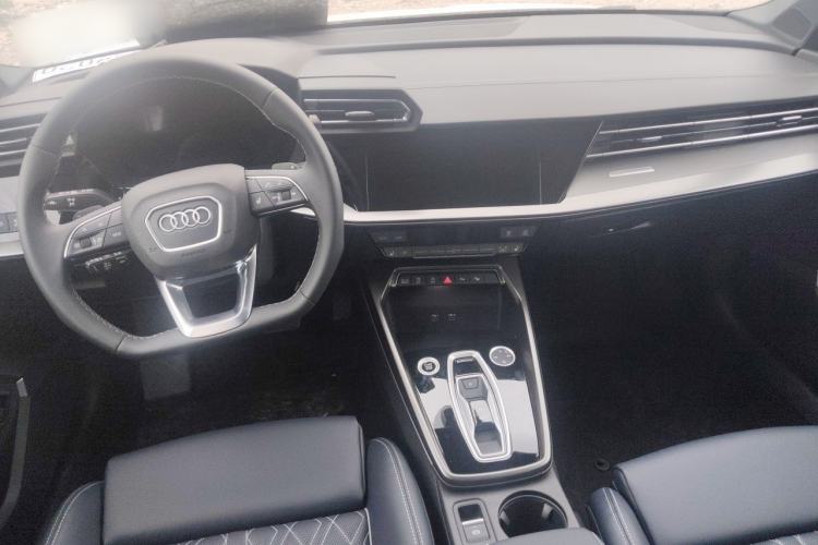 Used Audi A3 2026 A3L Limousine 35 TFSI Prestige Edition + Luxury Selection Package Center Console