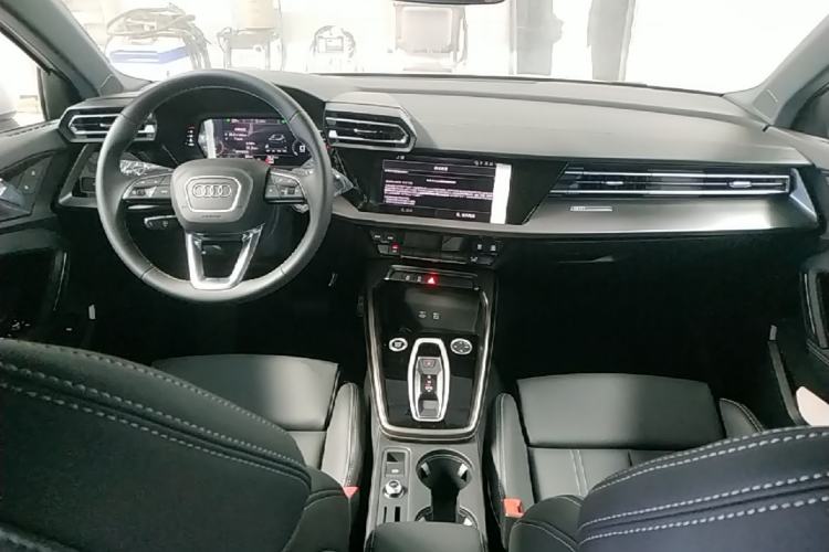 Used Audi A3 2026 A3L Limousine 35 TFSI Enjoyment Edition Center Console