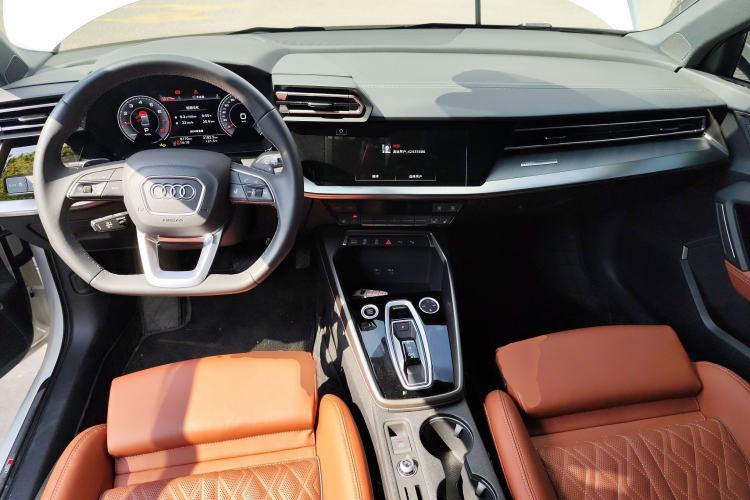 Used Audi A3 2026 A3L Limousine 35 TFSI Prestige Edition + Luxury Selection Package Center Console
