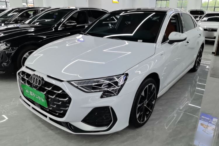 Audi A3 2026 A3L Limousine 35 TFSI Prestige Edition
