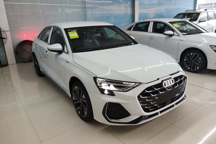 Used Audi A3 2026 A3L Limousine 35 TFSI Enjoyment Edition Front Right 45 Deg