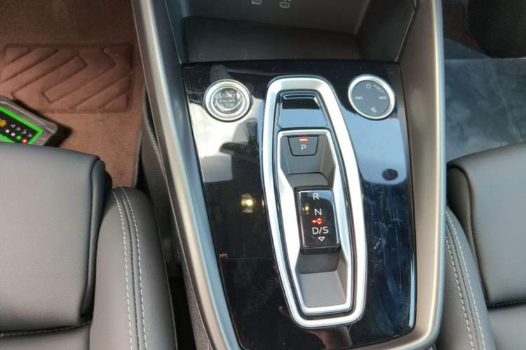 Used Audi A3 2026 Sportback 35 TFSI Enjoyment Edition Gear Lever