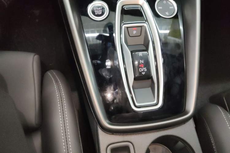 Used Audi A3 2026 A3L Limousine 35 TFSI Enjoyment Edition Gear Lever