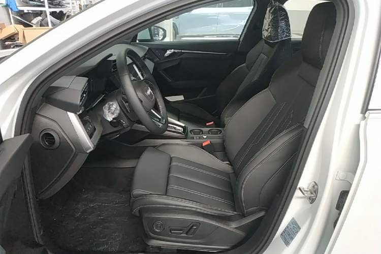 Used Audi A3 2026 A3L Limousine 35 TFSI Enjoyment Edition Left Front Seat
