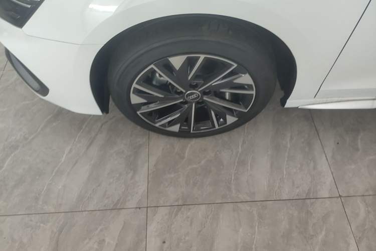 Used Audi A3 2026 A3L Limousine 35 TFSI Enjoyment Edition Left Front Wheel Hub