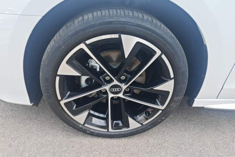 Used Audi A3 2026 A3L Limousine 35 TFSI Prestige Edition Left Front Wheel Hub