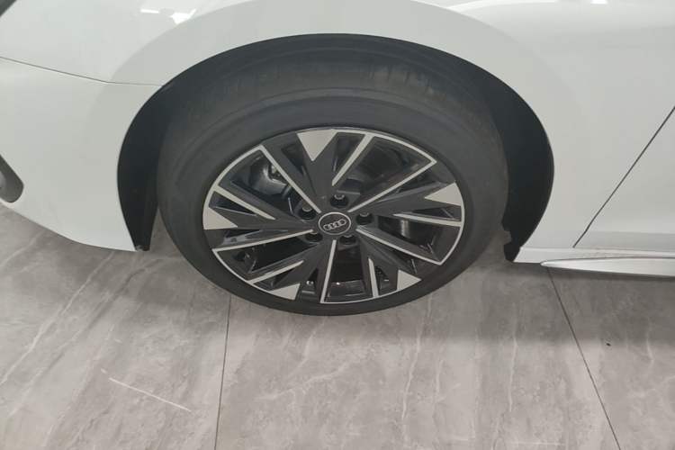 Used Audi A3 2026 A3L Limousine 35 TFSI Enjoyment Edition Left Front Wheel Hub