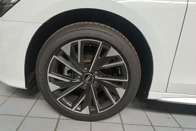 Used Audi A3 2026 A3L Limousine 35 TFSI Enjoyment Edition Left Front Wheel Hub