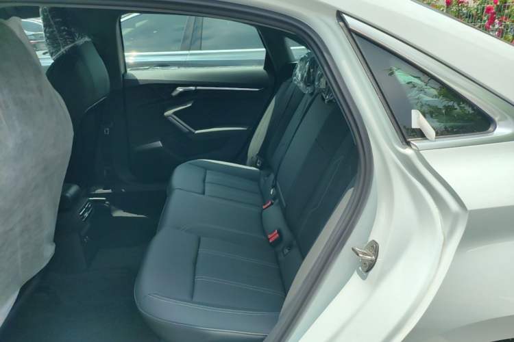 Used Audi A3 2026 A3L Limousine 35 TFSI Enjoyment Edition Left Rear Seat