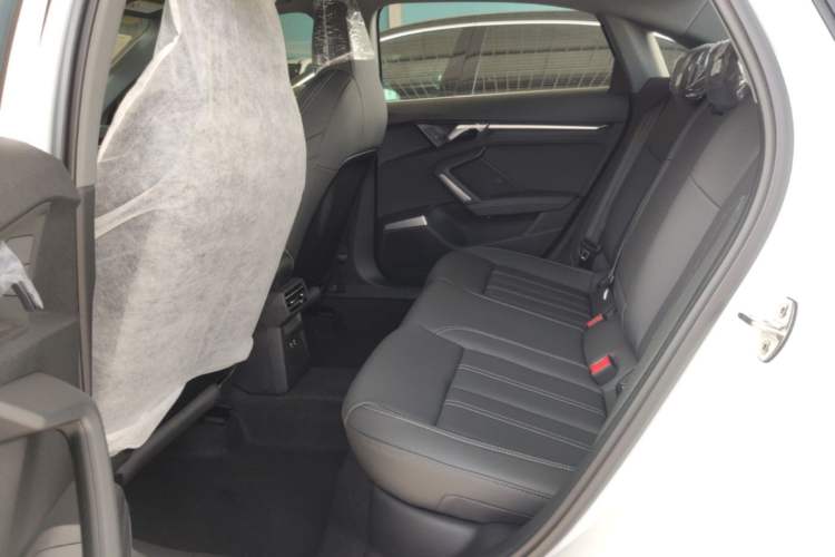 Used Audi A3 2026 A3L Limousine 35 TFSI Enjoyment Edition Left Rear Seat