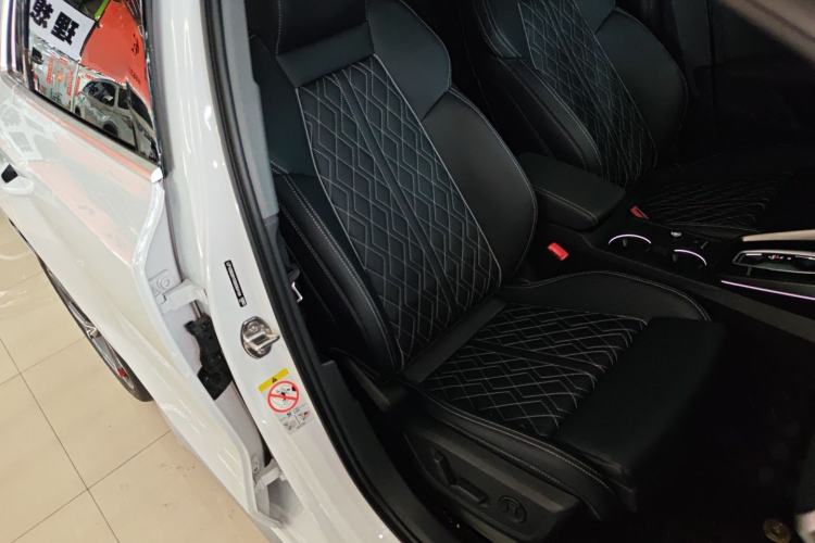 Used Audi A3 2026 Sportback 35 TFSI Prestige Edition Right Front Seat