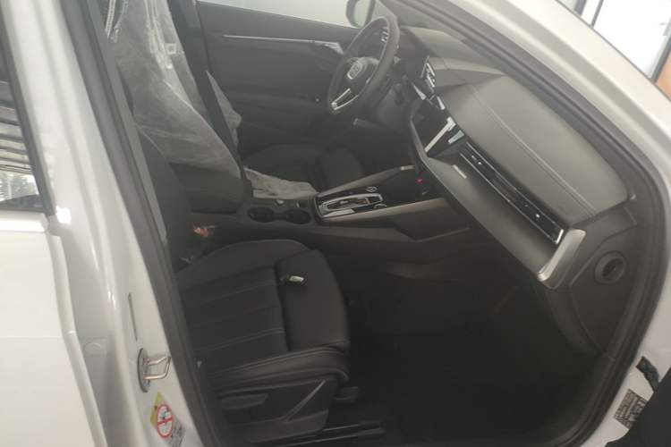 Used Audi A3 2026 A3L Limousine 35 TFSI Enjoyment Edition Right Front Seat