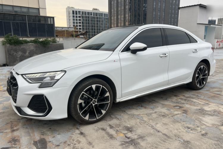Audi A3 2026 A3L Limousine 35 TFSI Prestige Edition
