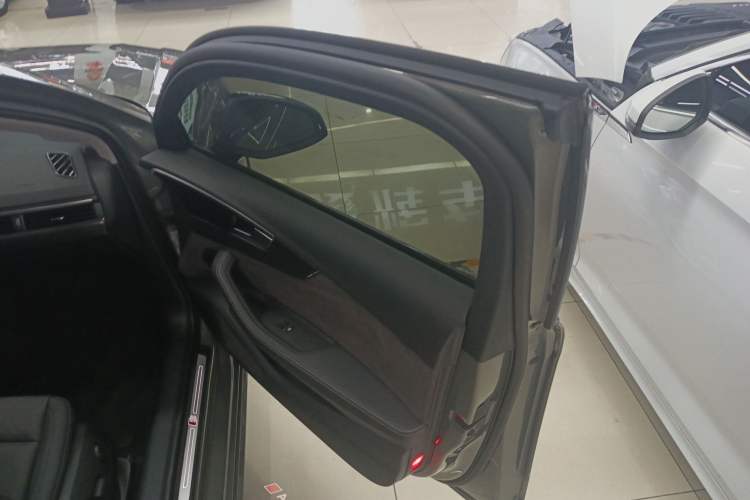 Used Audi A4 2024 Avant 40 TFSI Fashion Sport Model Interior 5