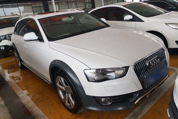 Used Audi A4 2014 40 TFSI allroad quattro plus version Exterior 2